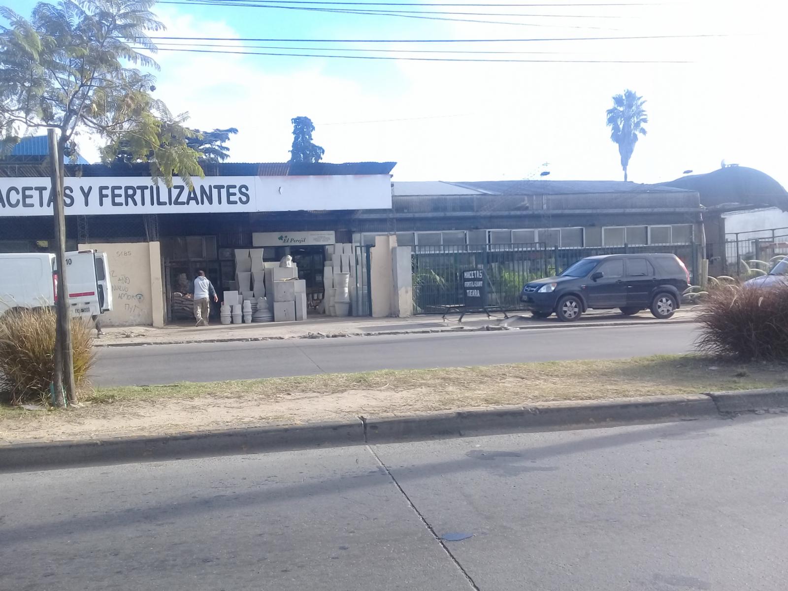 Dos Fracciones Sobre Ruta 197 esquina Avenida San Martin, se venden juntas o separadas.