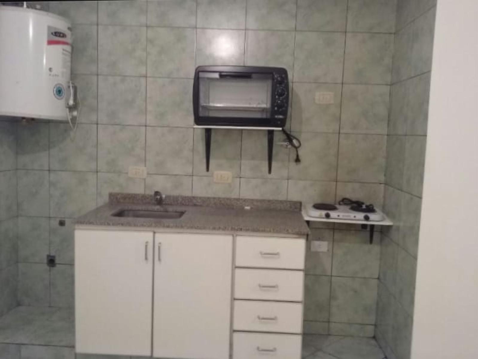 W. TATA AL 4500 · Tres De Febrero — foto 5