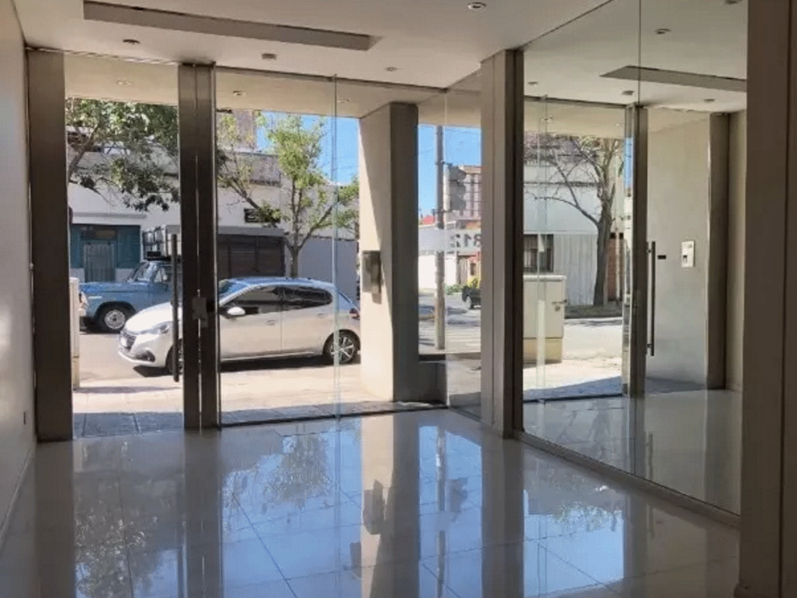 Luis Viale 1800 · Villa General Mitre — foto 5