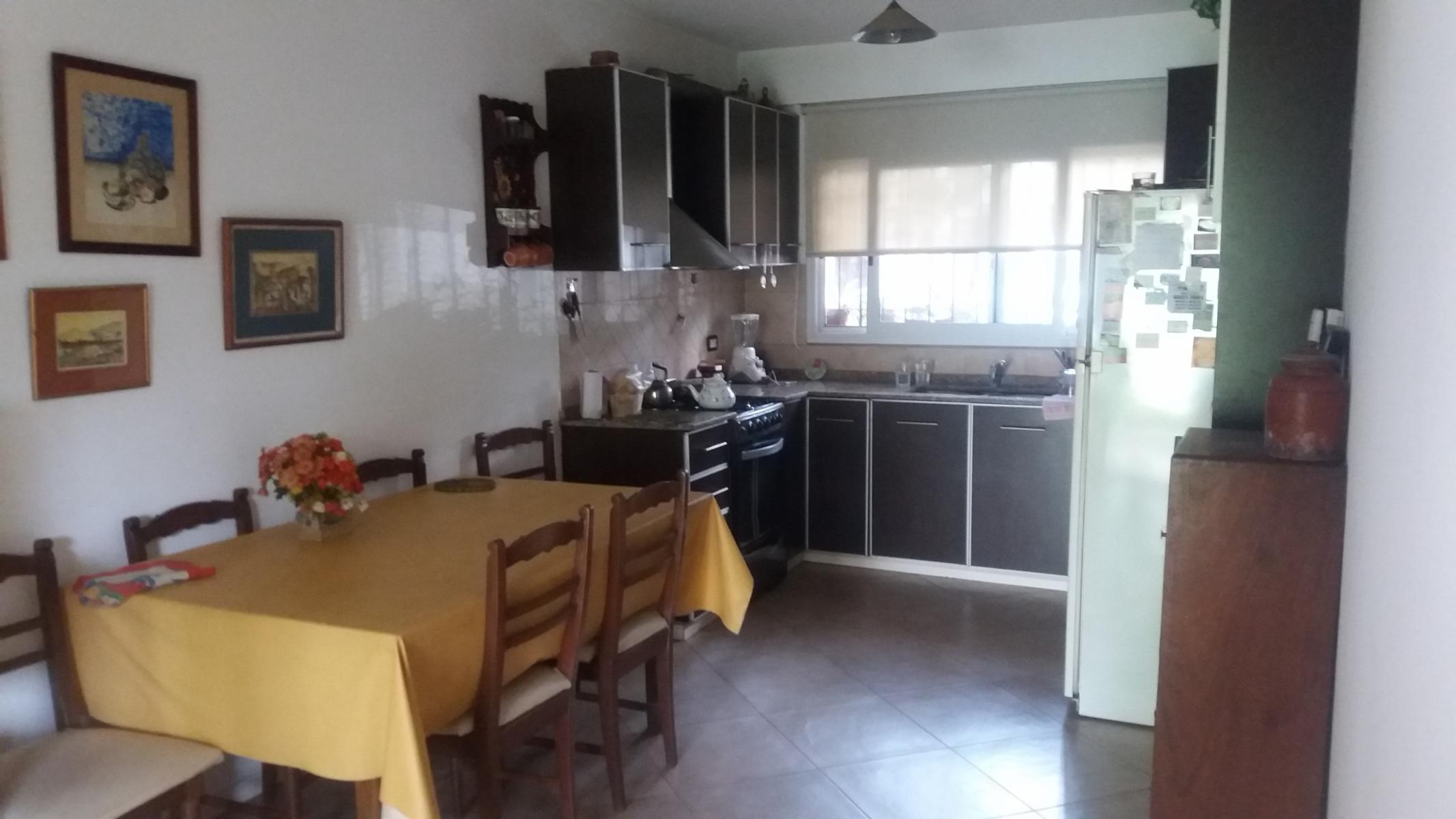 Malabia 950, Ituzaingó, P. Bs. As. · Ituzaingó — foto 19
