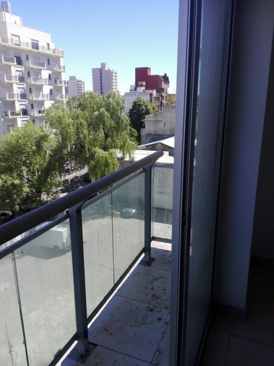 AV. Pte. Juan DOmingo Peron 1080 · San Miguel — foto 9