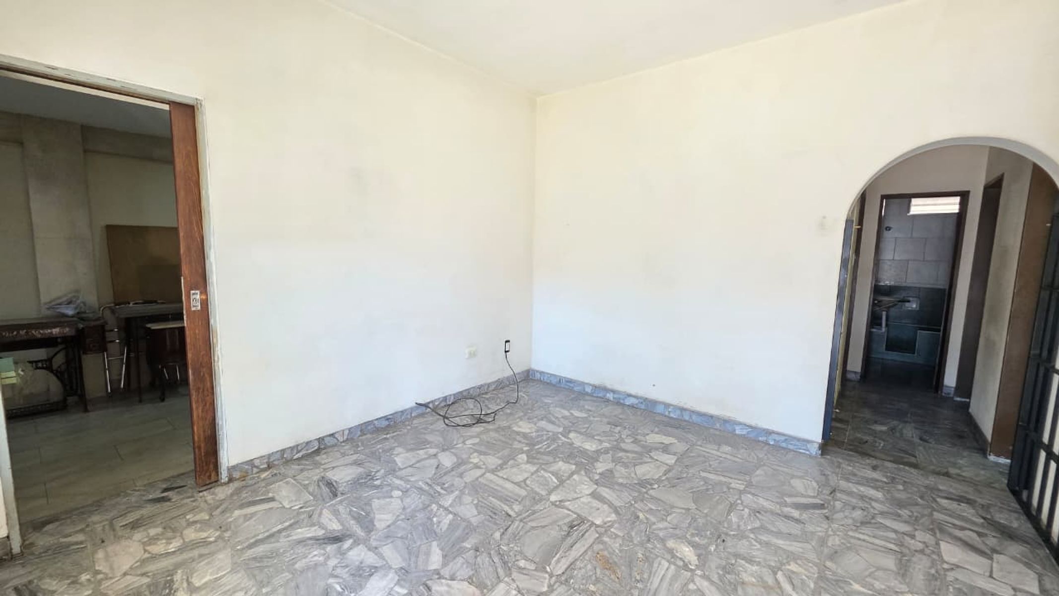 BENITO VILLANUEVA 1820 · Morón — foto 3