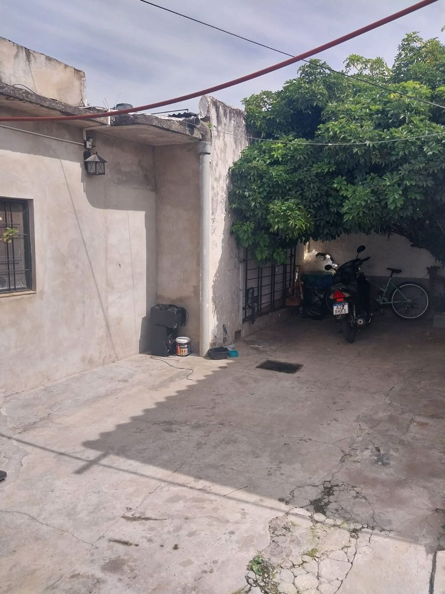 VENTA DE CASA EN LOTE PROPIO, 200 mts DE AV. VERGARA