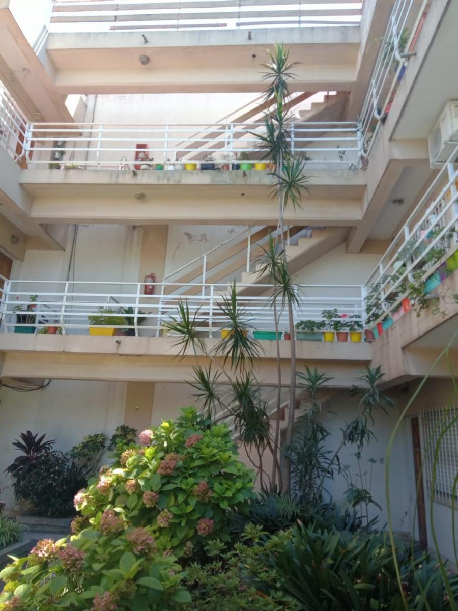 French 634 · Morón — foto 5