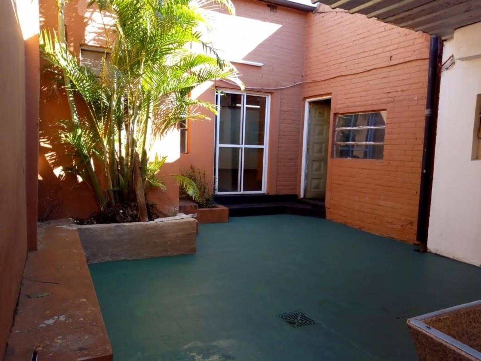 SE VENDE CASA CÉNTRICA IDEAL PARA EDIFICIOS EN POSADAS