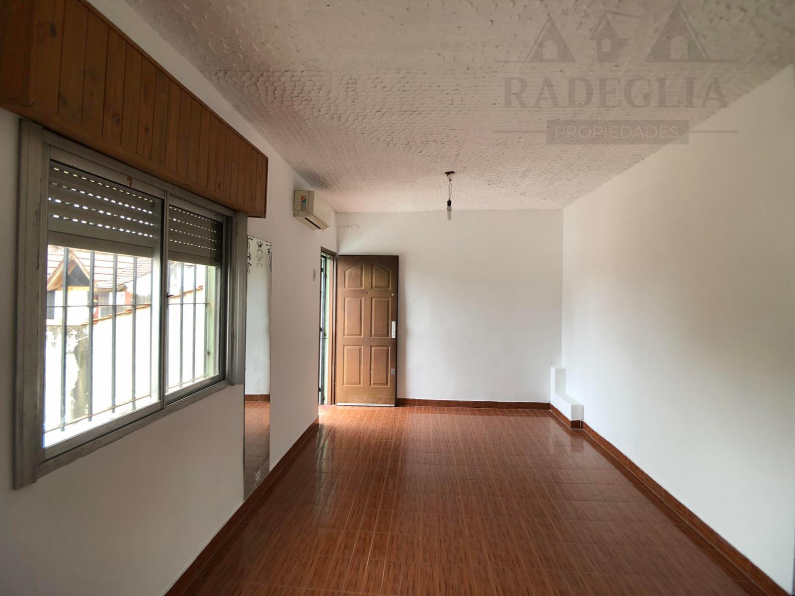 Departamento en 1er piso - Burzaco