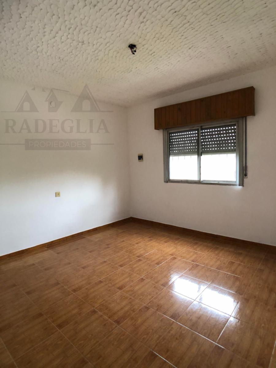 Lacamera 1161 - Burzaco · Almirante Brown — foto 6