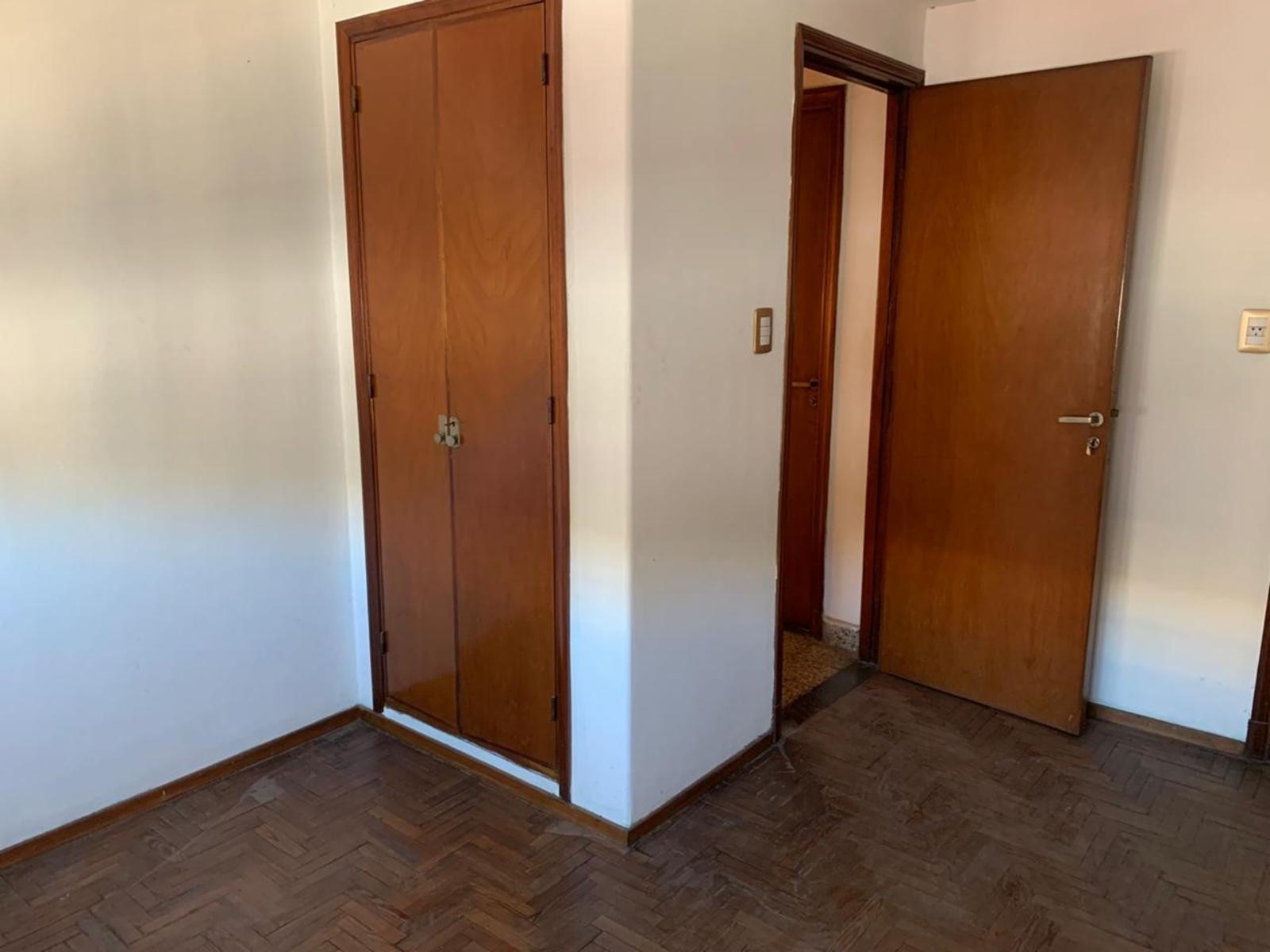 Venta de Chalet 6 ambientes Ramos Mejía