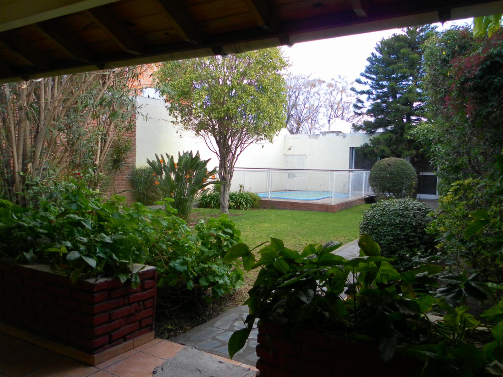 NEUQUEN 1600 · Morón — foto 17