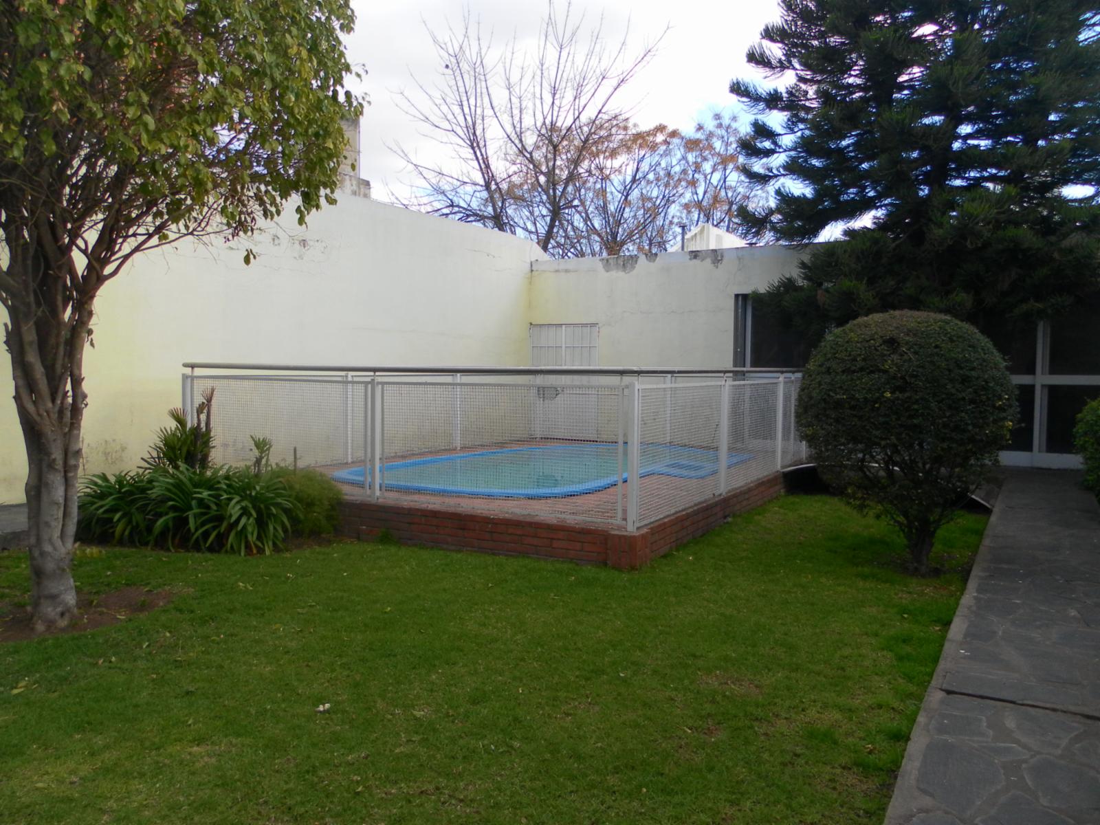 NEUQUEN 1600 · Morón — foto 18