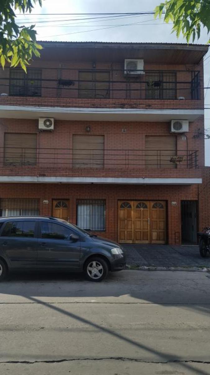 MONTEAGUDO 1000 - - Tres De Febrero · Tres De Febrero — foto 12