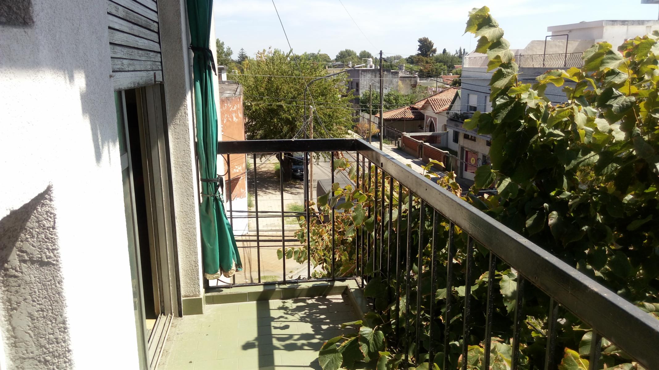 Dr. V. Alsina 1100 · Hurlingham — foto 3