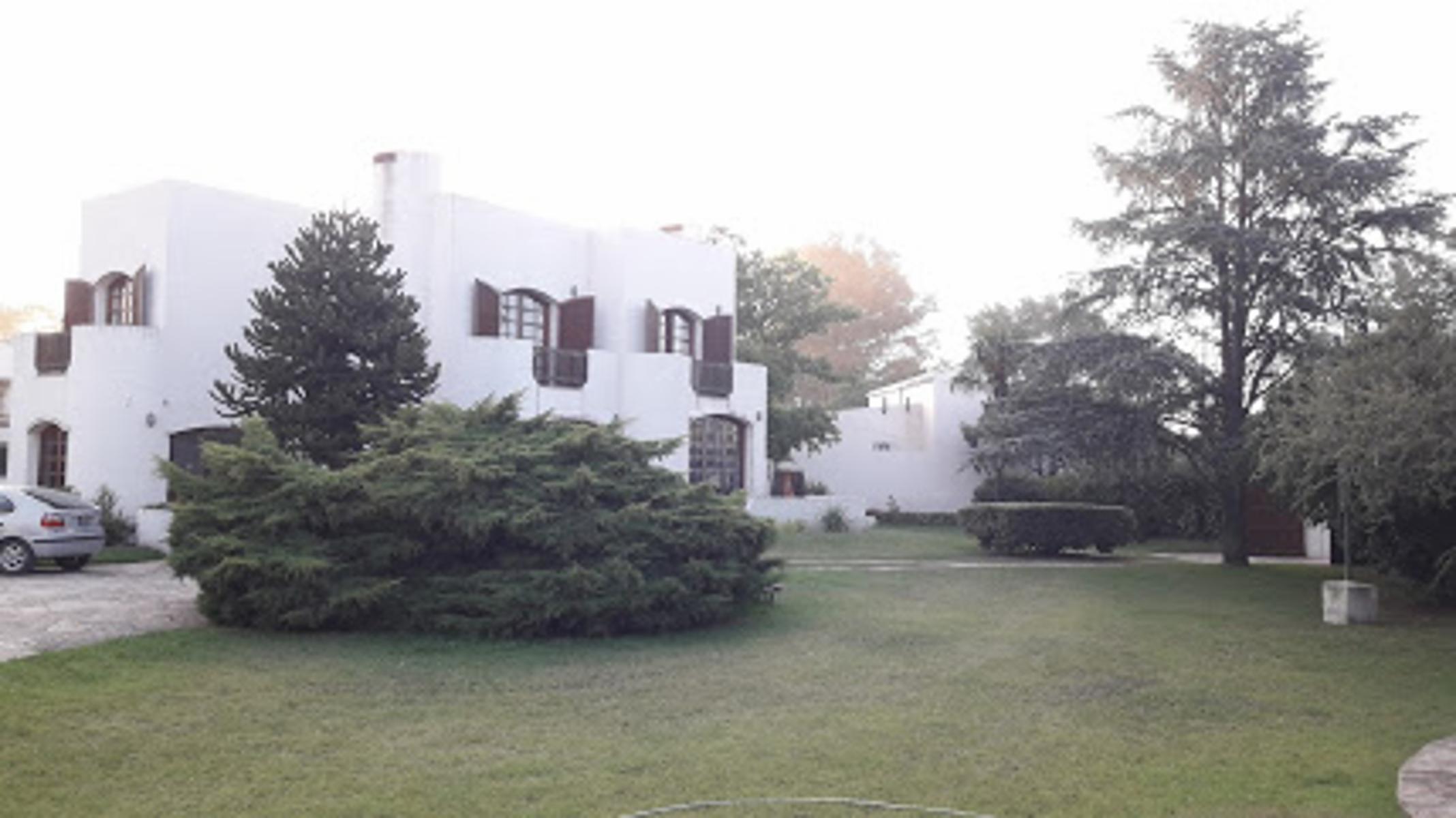 AV. CARLOS ARROYO · Carlos Casares — foto 11
