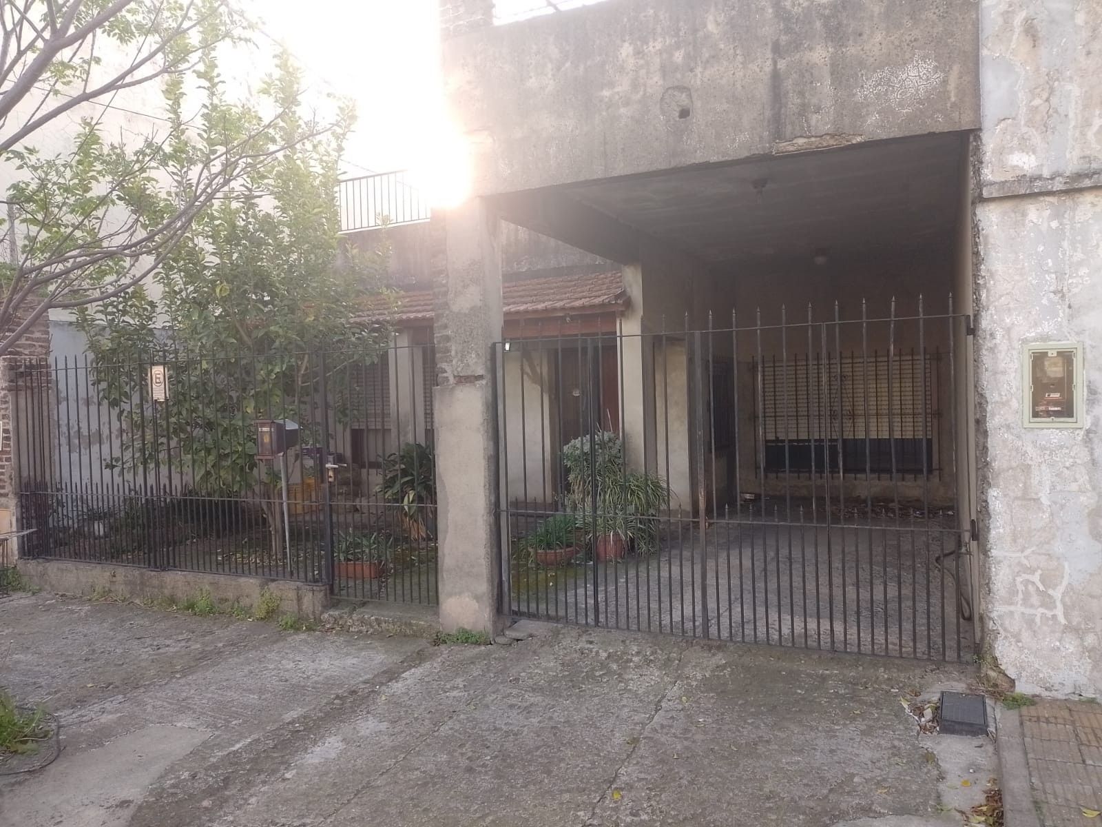 J. Gonzalez Castillo 180 · La Matanza — foto 3