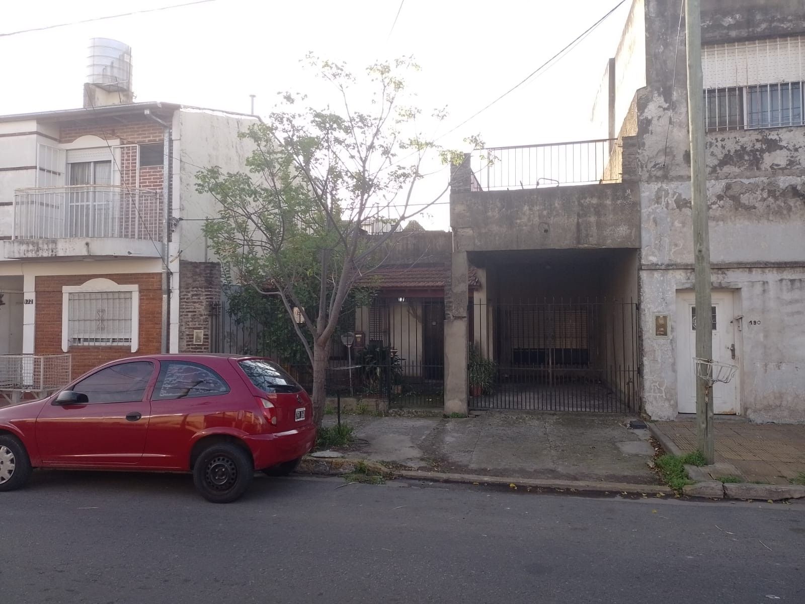 J. Gonzalez Castillo 180 · La Matanza — foto 4