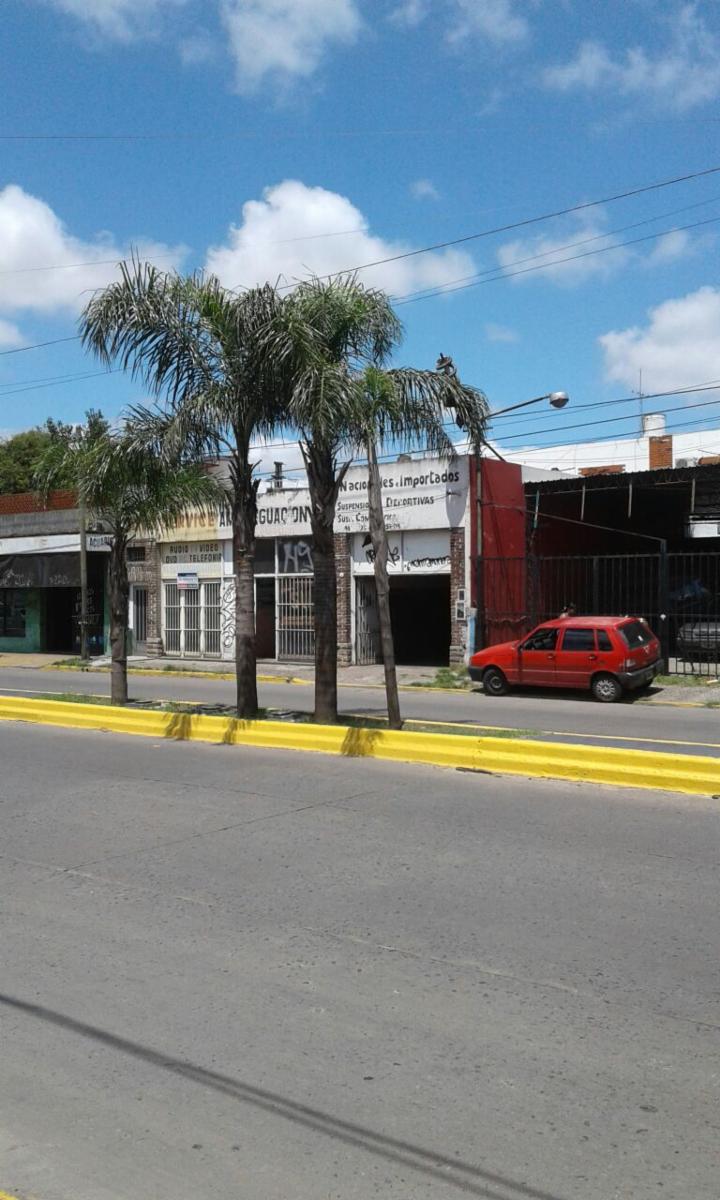 Hipólito Yrigoyen 12355 · Almirante Brown — foto 6