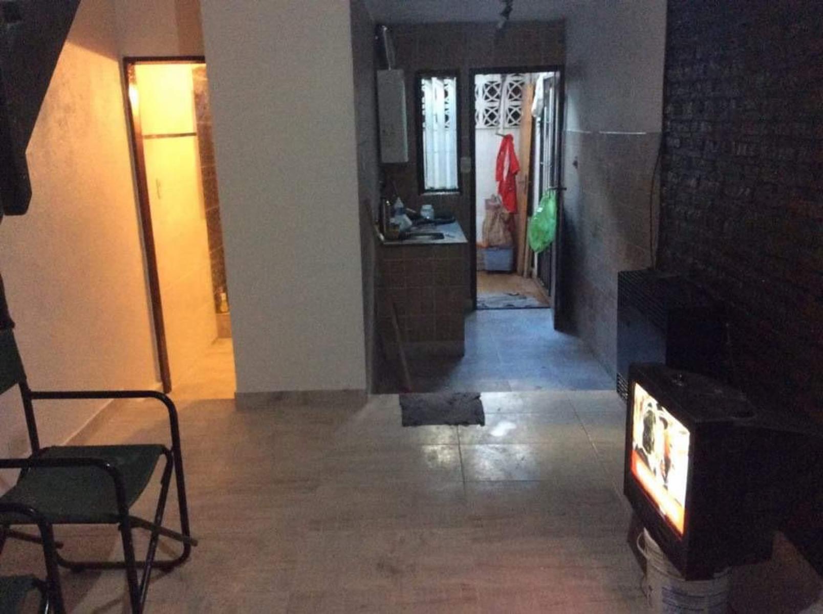 Alegría 1100 · Morón — foto 3