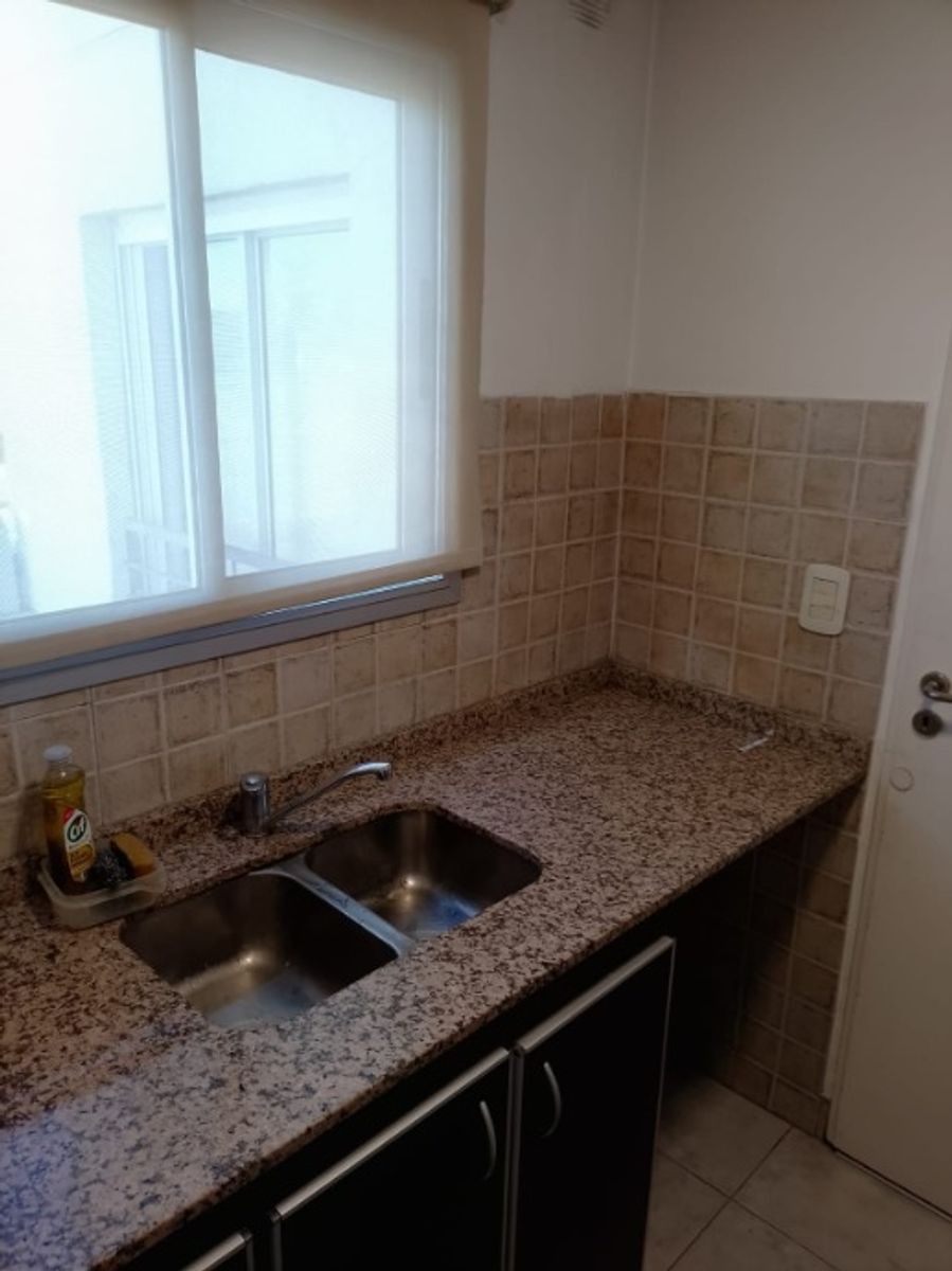 Bartolomé Mitre 751 · Morón — foto 12