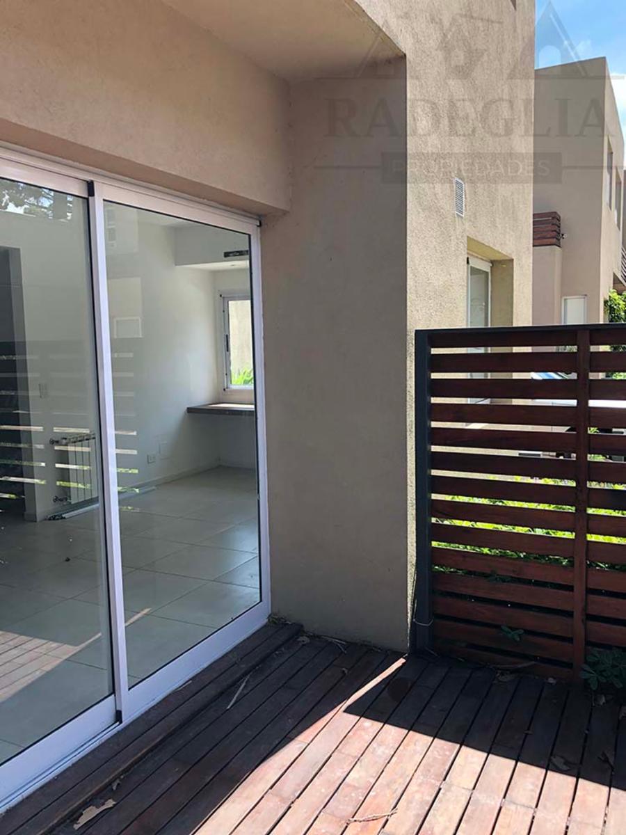 La Rosa 1067 - Adrogue · Almirante Brown — foto 3