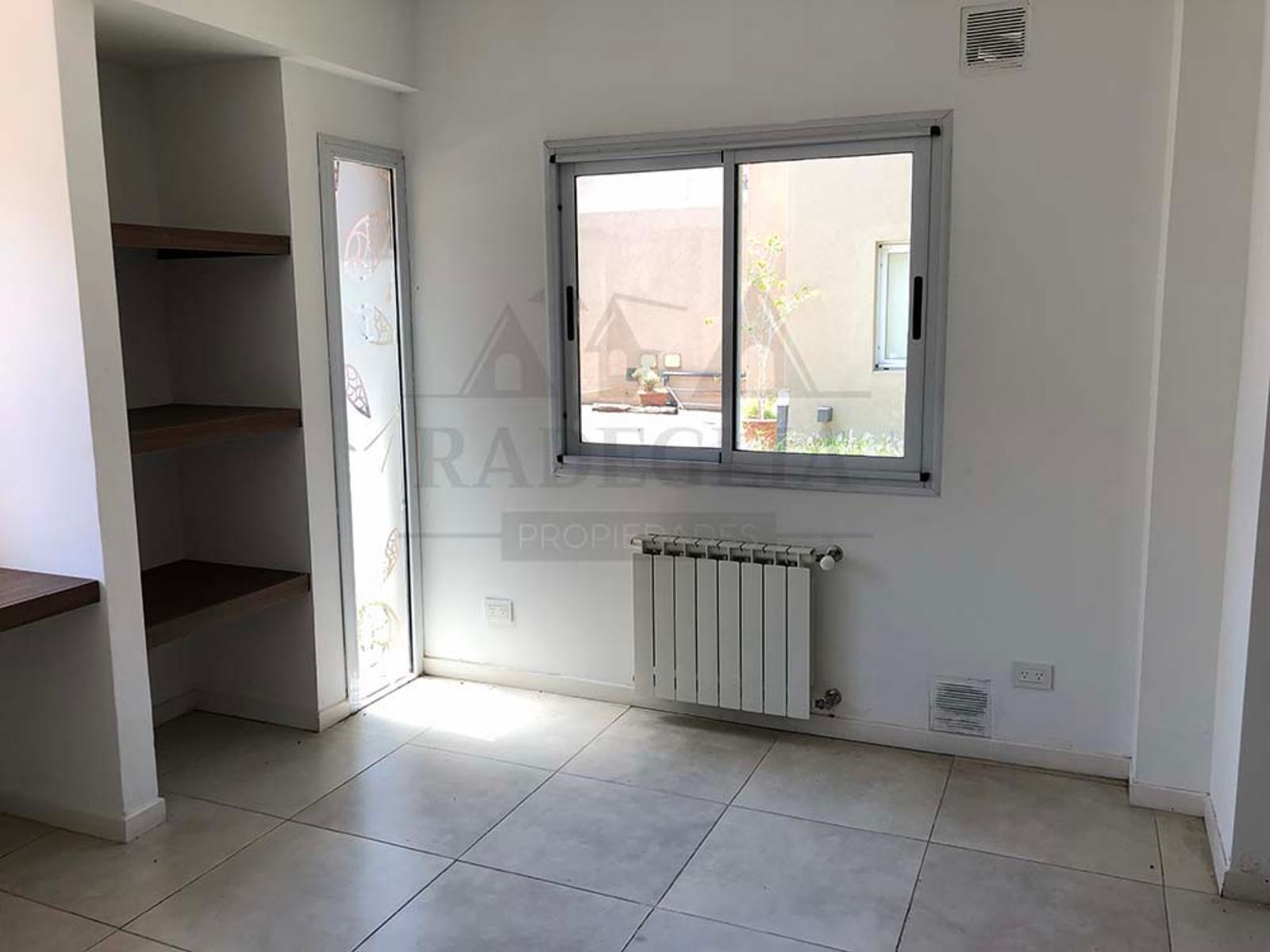 La Rosa 1067 - Adrogue · Almirante Brown — foto 4