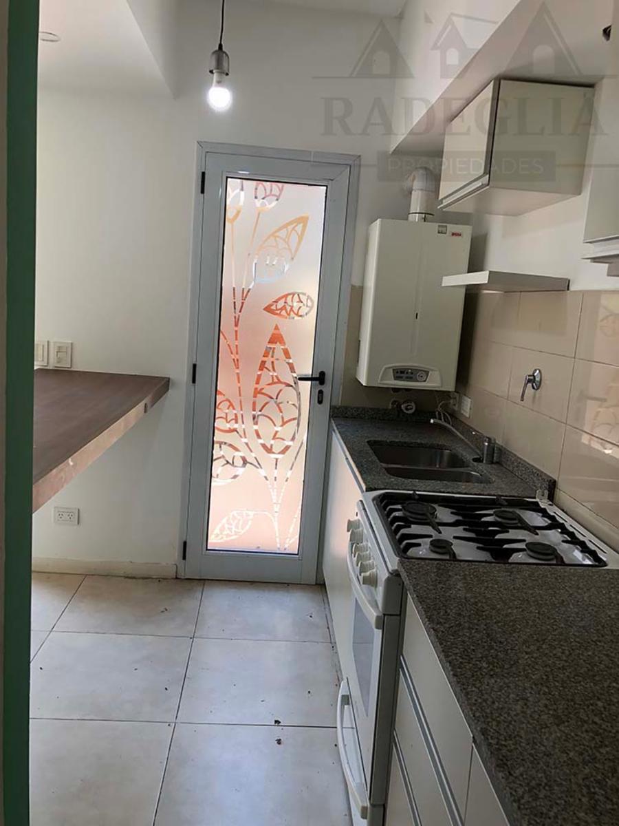 La Rosa 1067 - Adrogue · Almirante Brown — foto 5