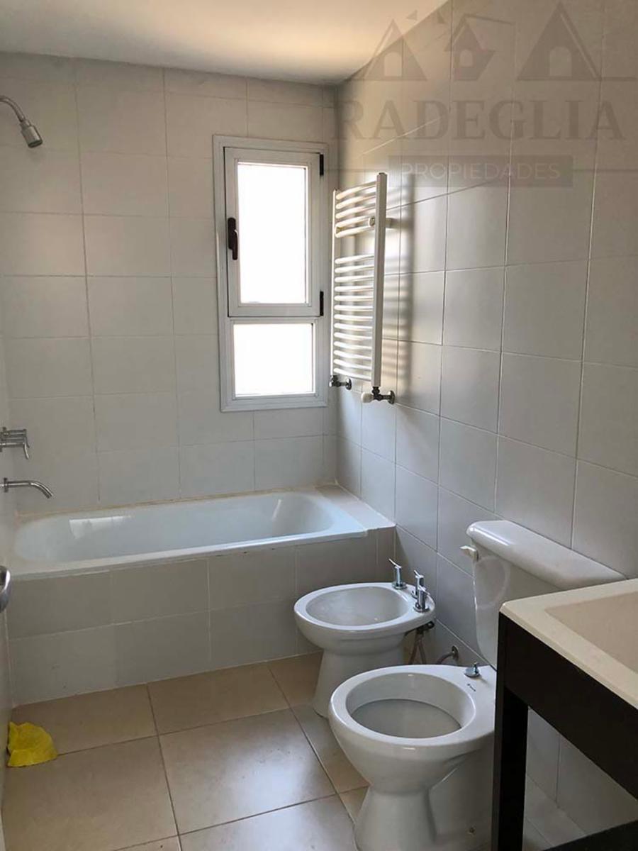 La Rosa 1067 - Adrogue · Almirante Brown — foto 10