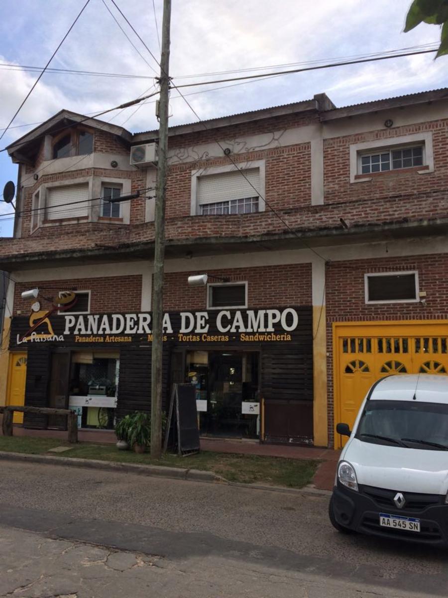 Casa - Local - en venta - Escobar - MATEO GELVES, ENTRE TRAVI Y 25 DE MAYO