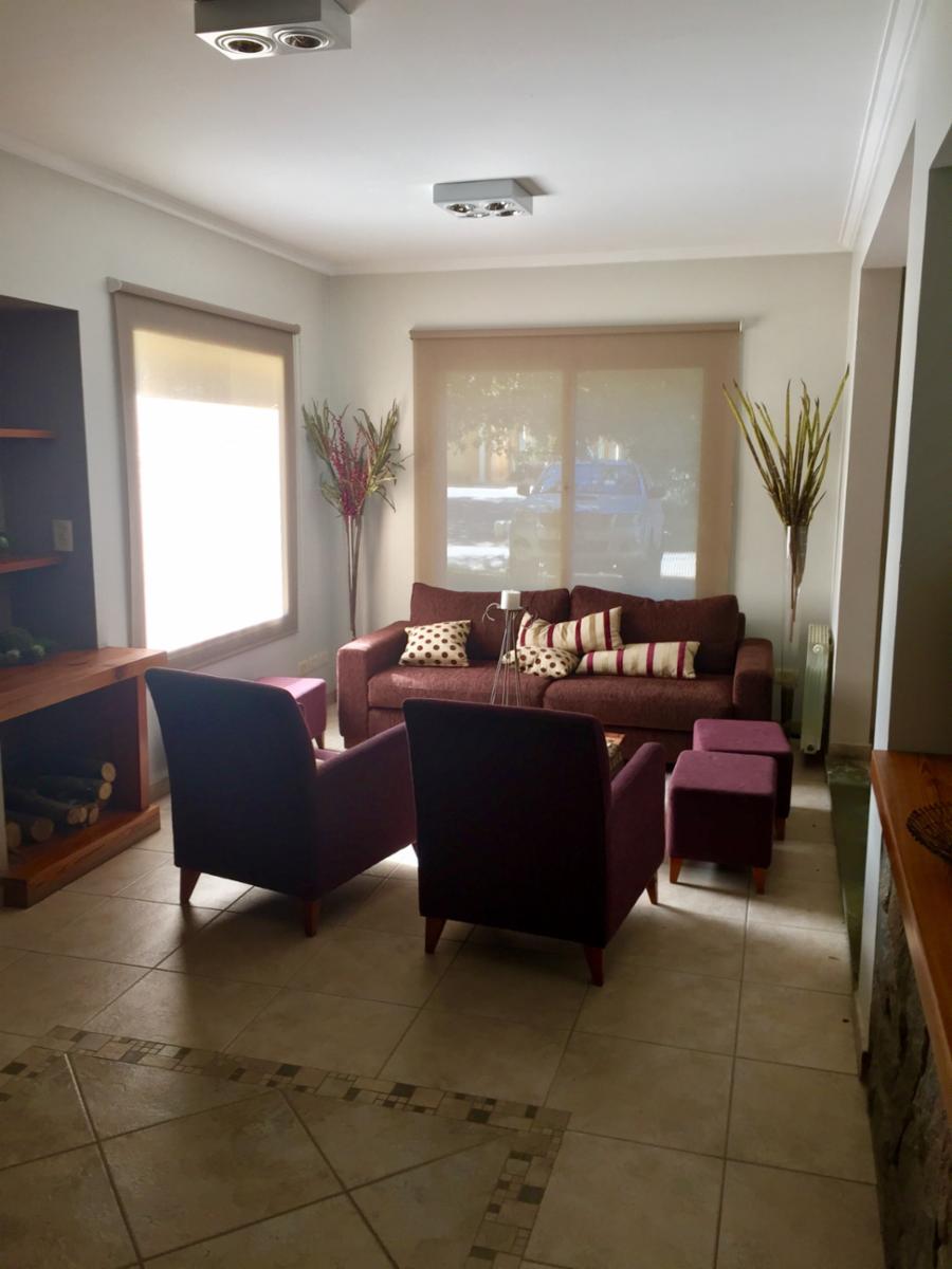 Saint Thomas Norte-Sur · Esteban Echeverría — foto 3