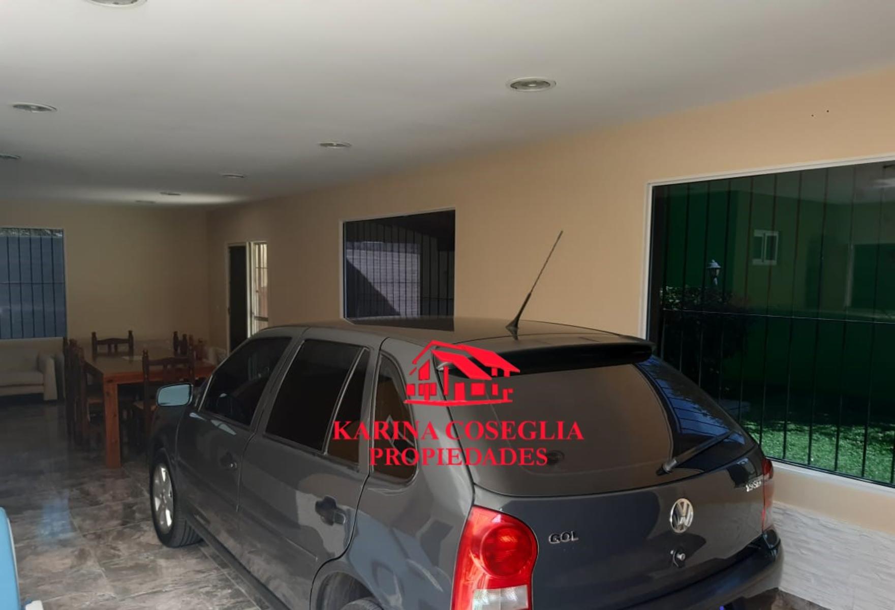 Excelente casa en venta en barrio De Vicenzo Grande
