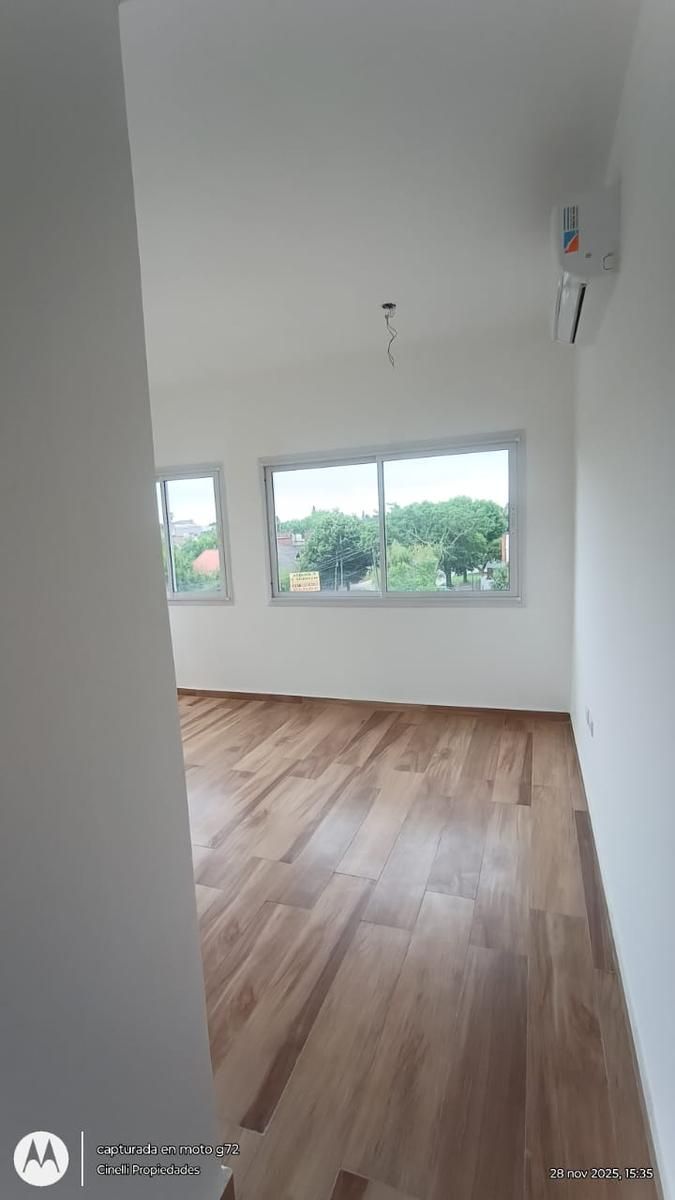 Maipu 515 · Moreno — foto 6