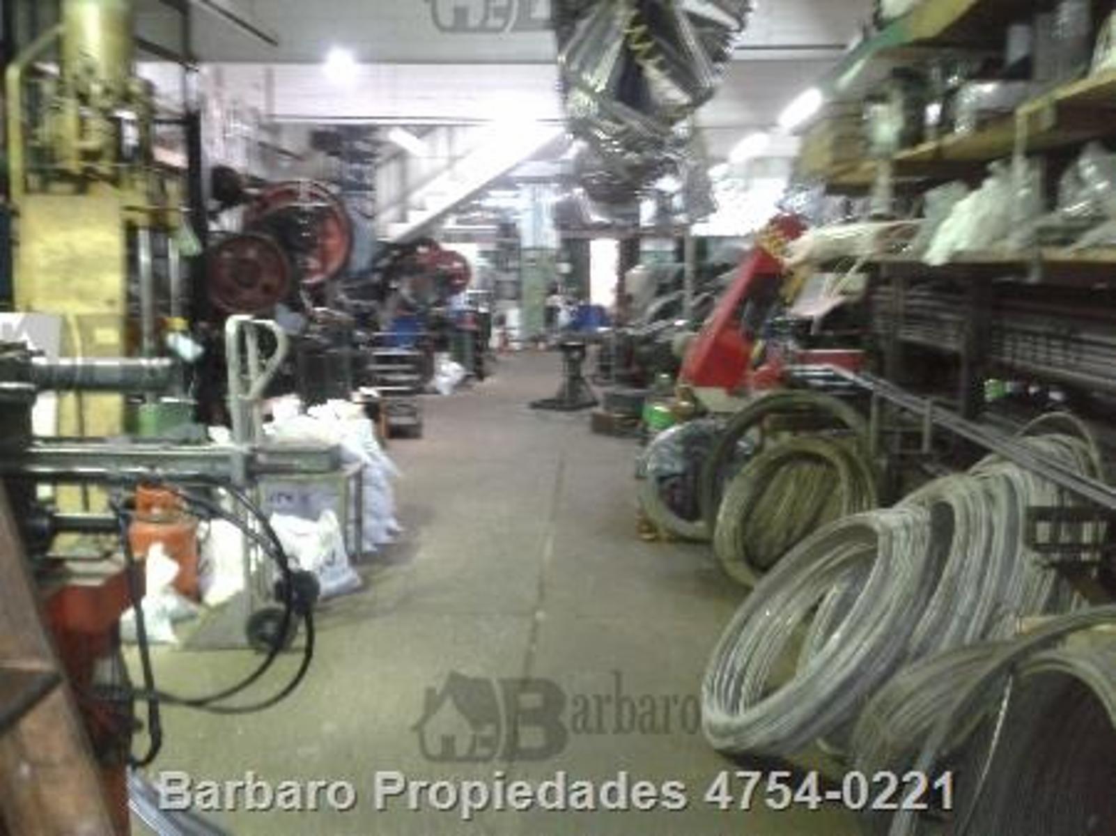Barbaro Vende Galpon en San Martin