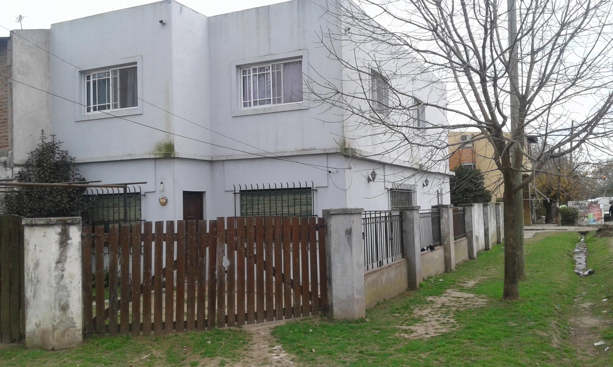 LIBERTAD AL 900 · Escobar — foto 3