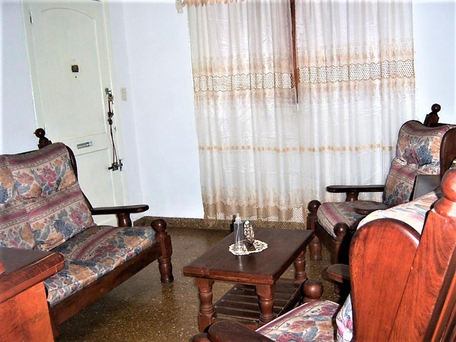 GRAL. CAMPOS 1375 · Lomas De Zamora — foto 4