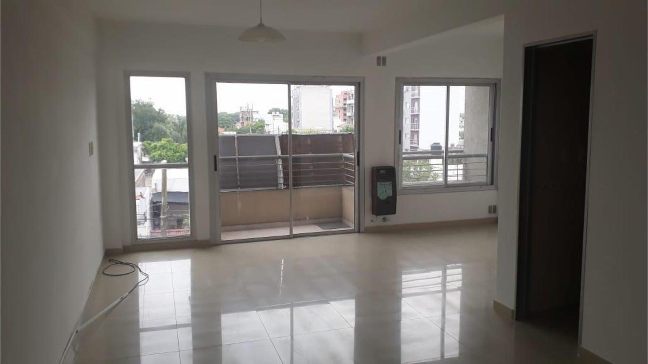Belgrano 900 · Morón — foto 6