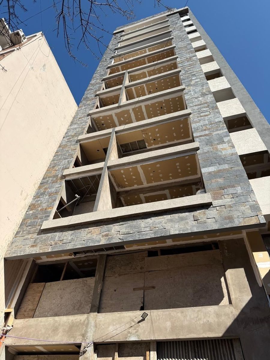GOBERNADOR IRIGOYEN 200 · Lanús — foto 3