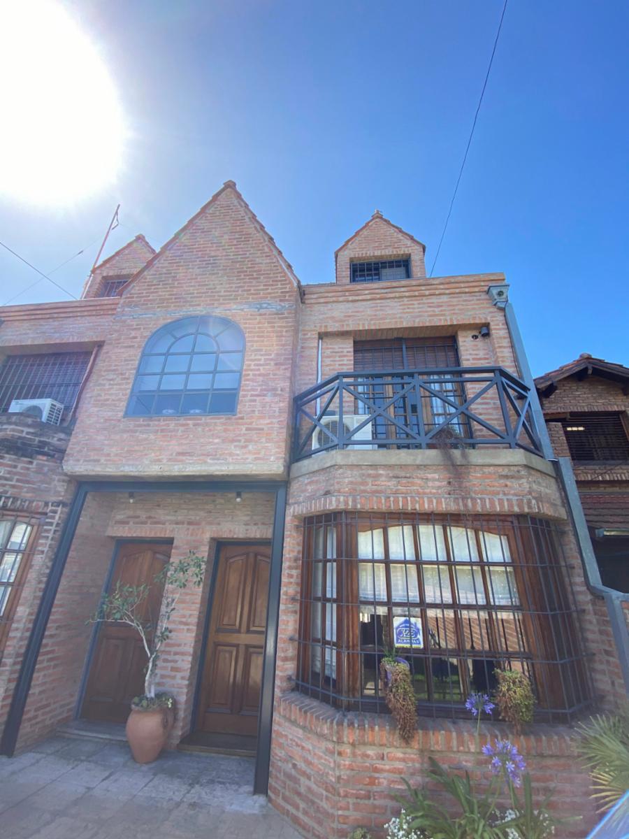 Martinez Chalet Excelente Constr/y Estilo (Prox. Zona Comercial, Bancos, Unicenter)