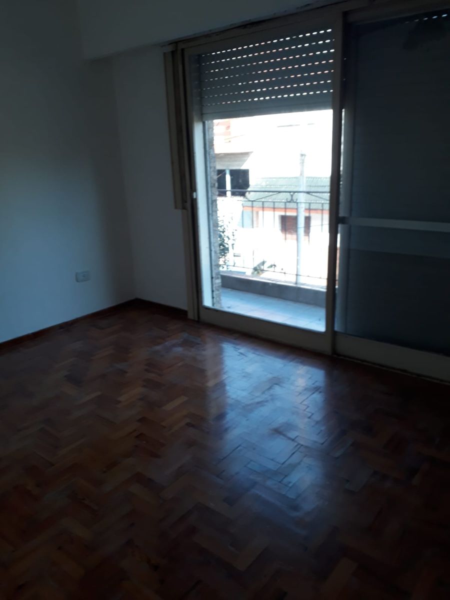 COLON 2200 · La Matanza — foto 24