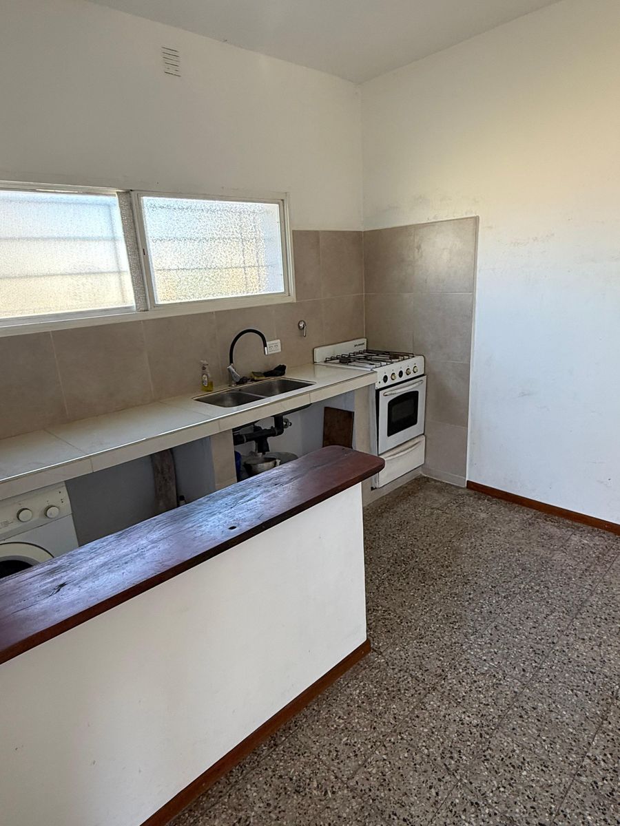Alfonsina Storni · Brandsen — foto 6