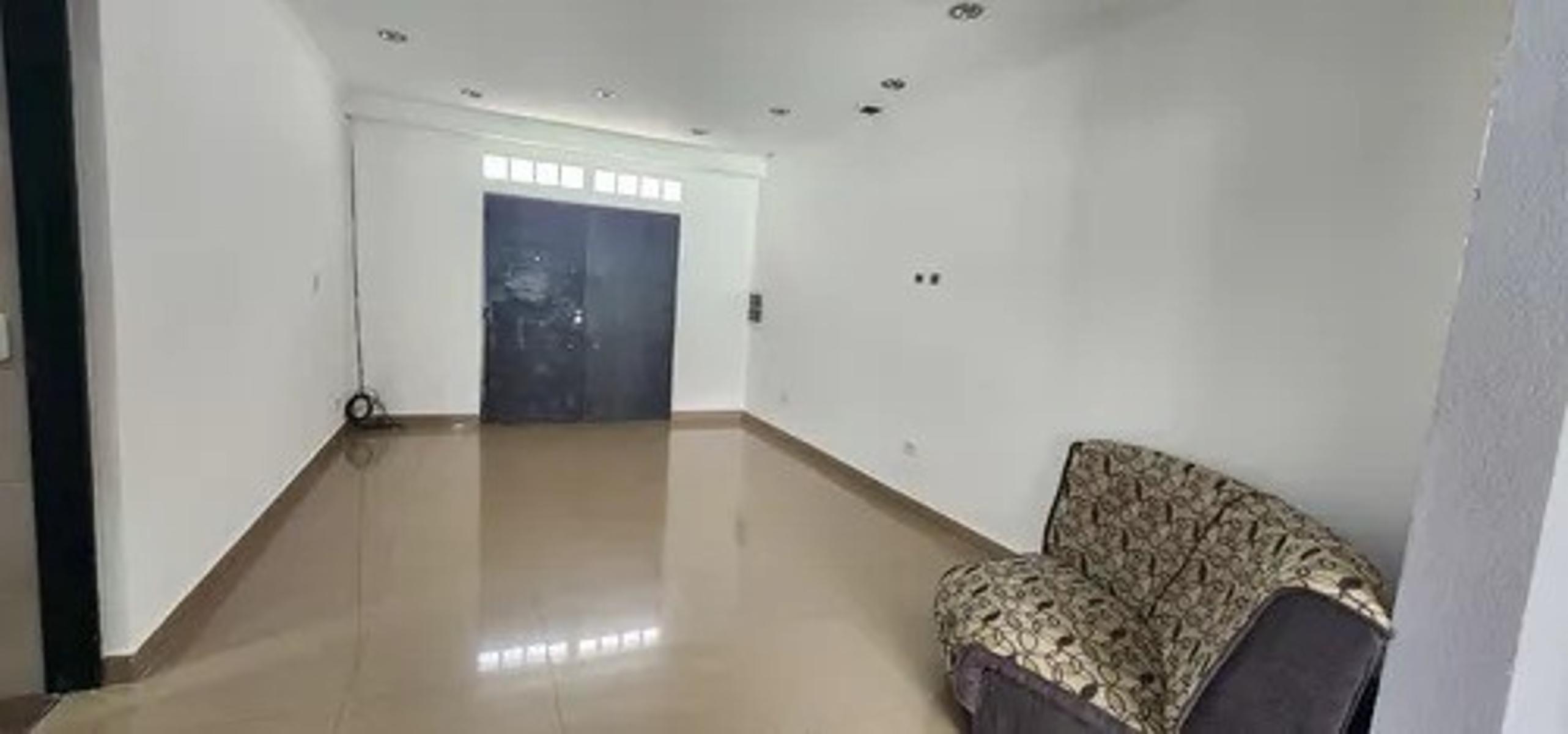 HUAURA 853 · Morón — foto 20