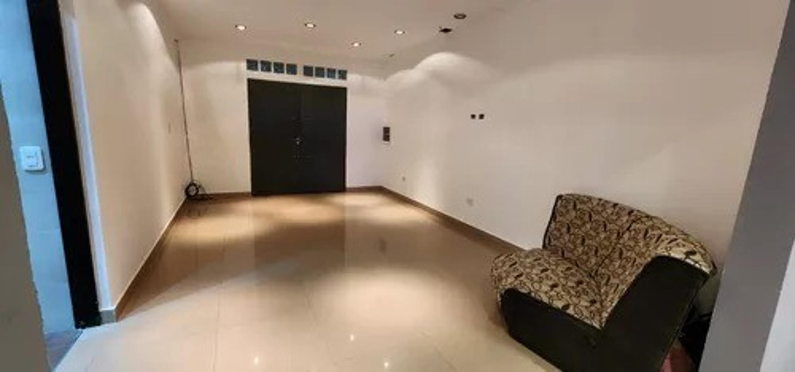 HUAURA 853 · Morón — foto 5