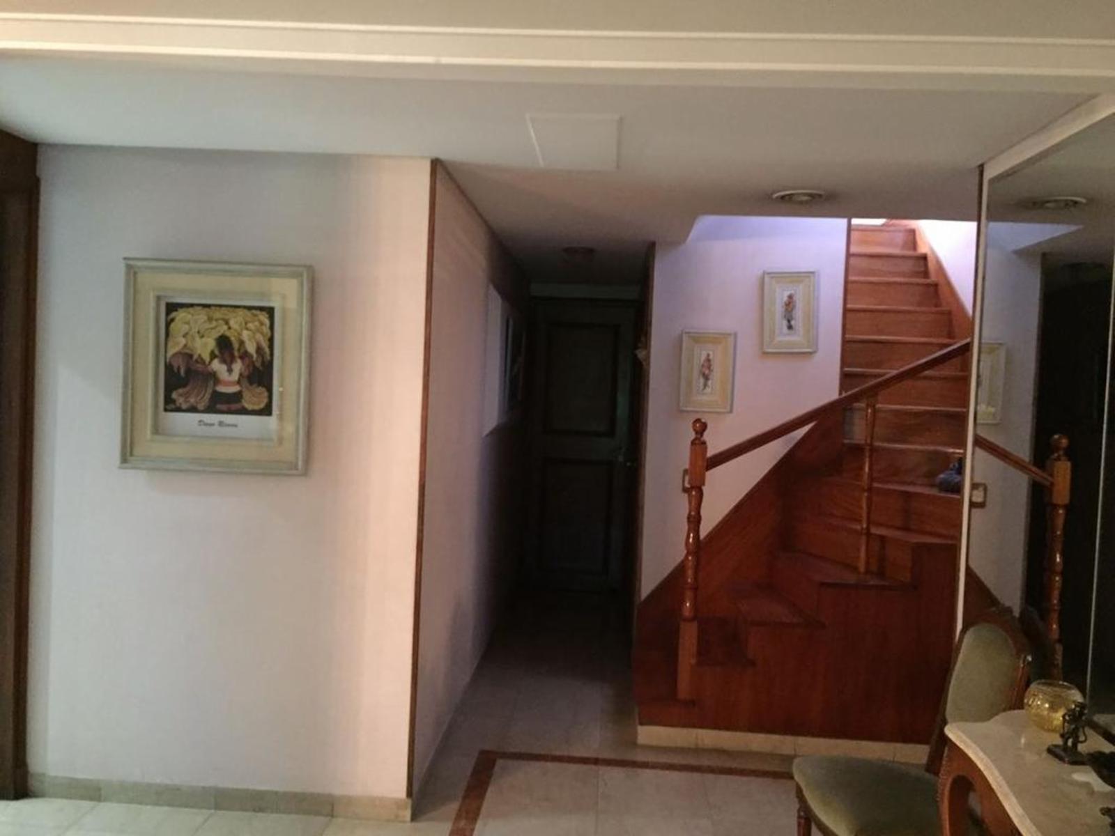 Av Hipolito Yrigoyen 6892 · Lomas De Zamora — foto 4