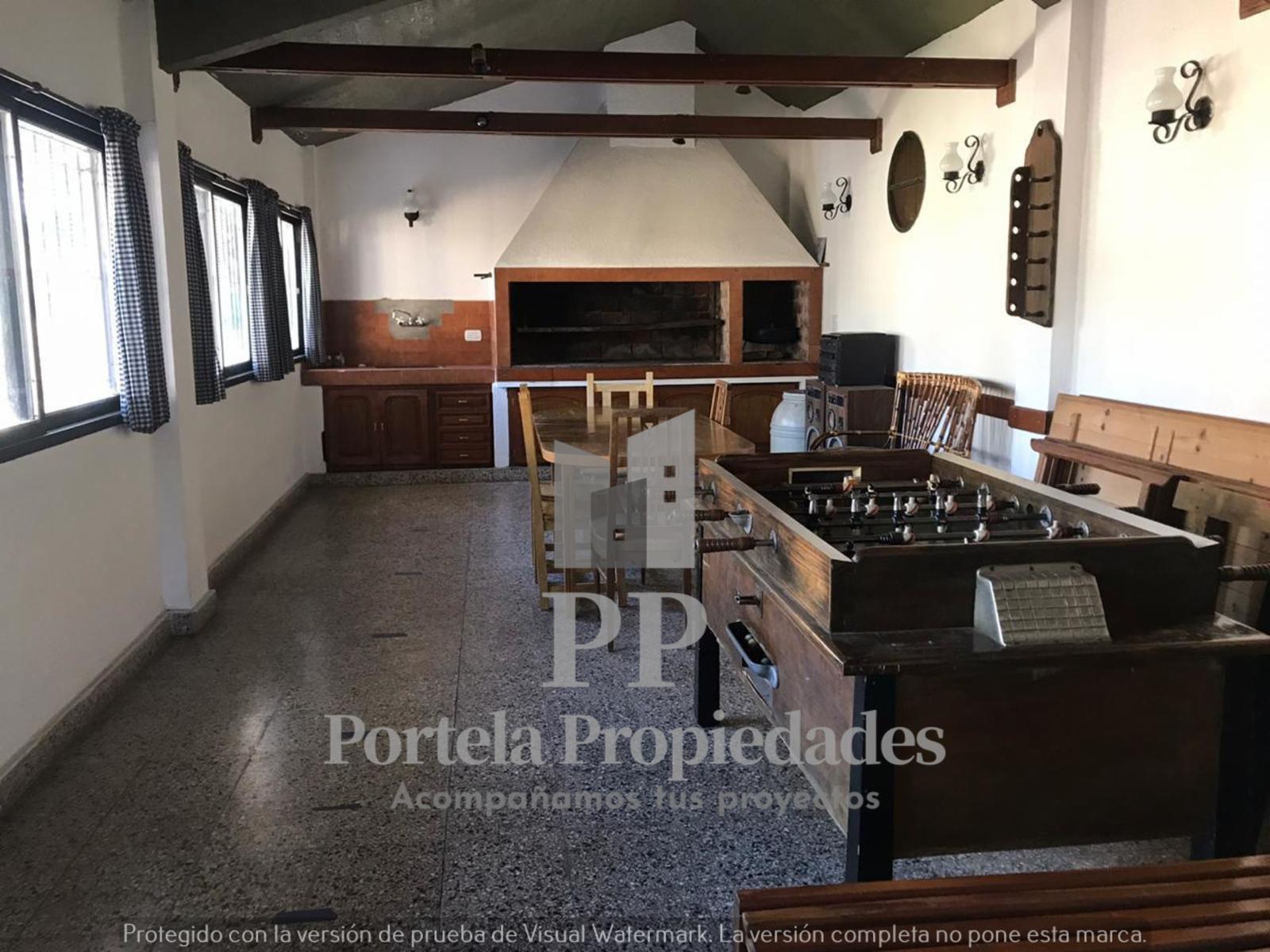 AZTECA Y VALENTÍN GÓMEZ · Moreno — foto 5
