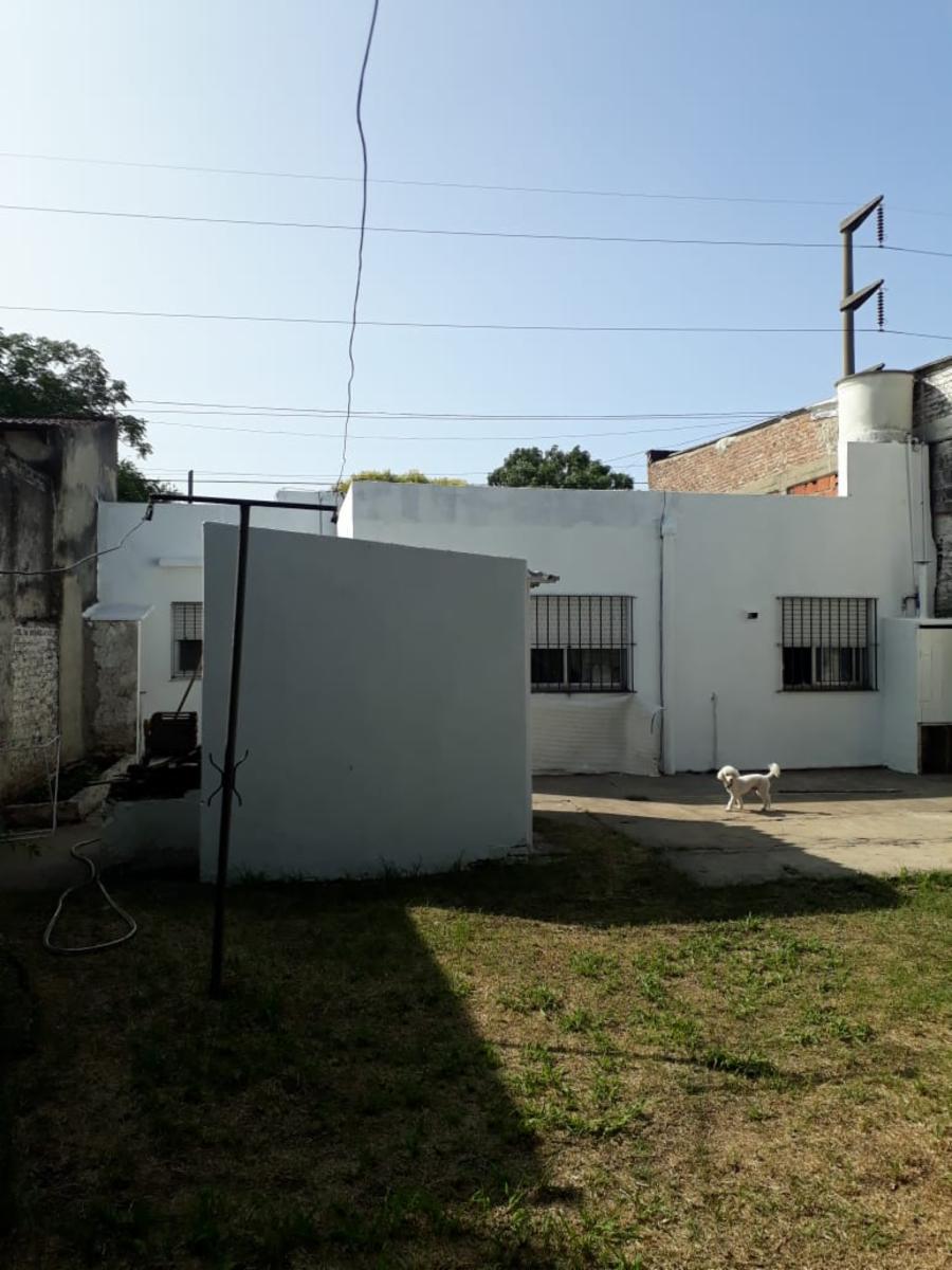 Moyano 737 · Almirante Brown — foto 3