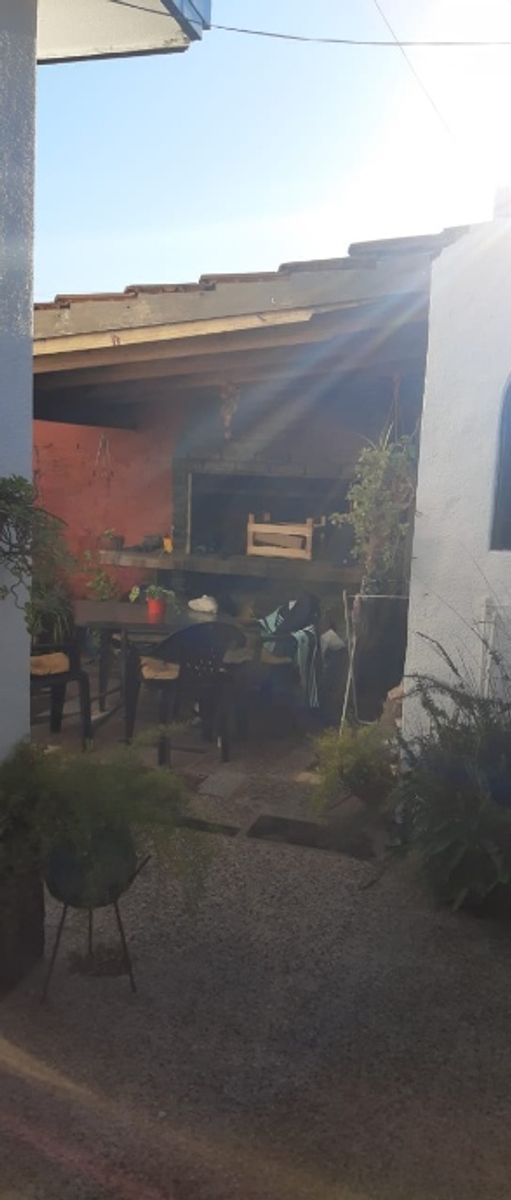 Marco Avellaneda 952 · Morón — foto 9