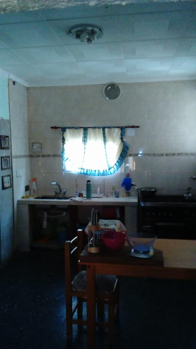 DEBENEDETI 7700 · San Martín — foto 11