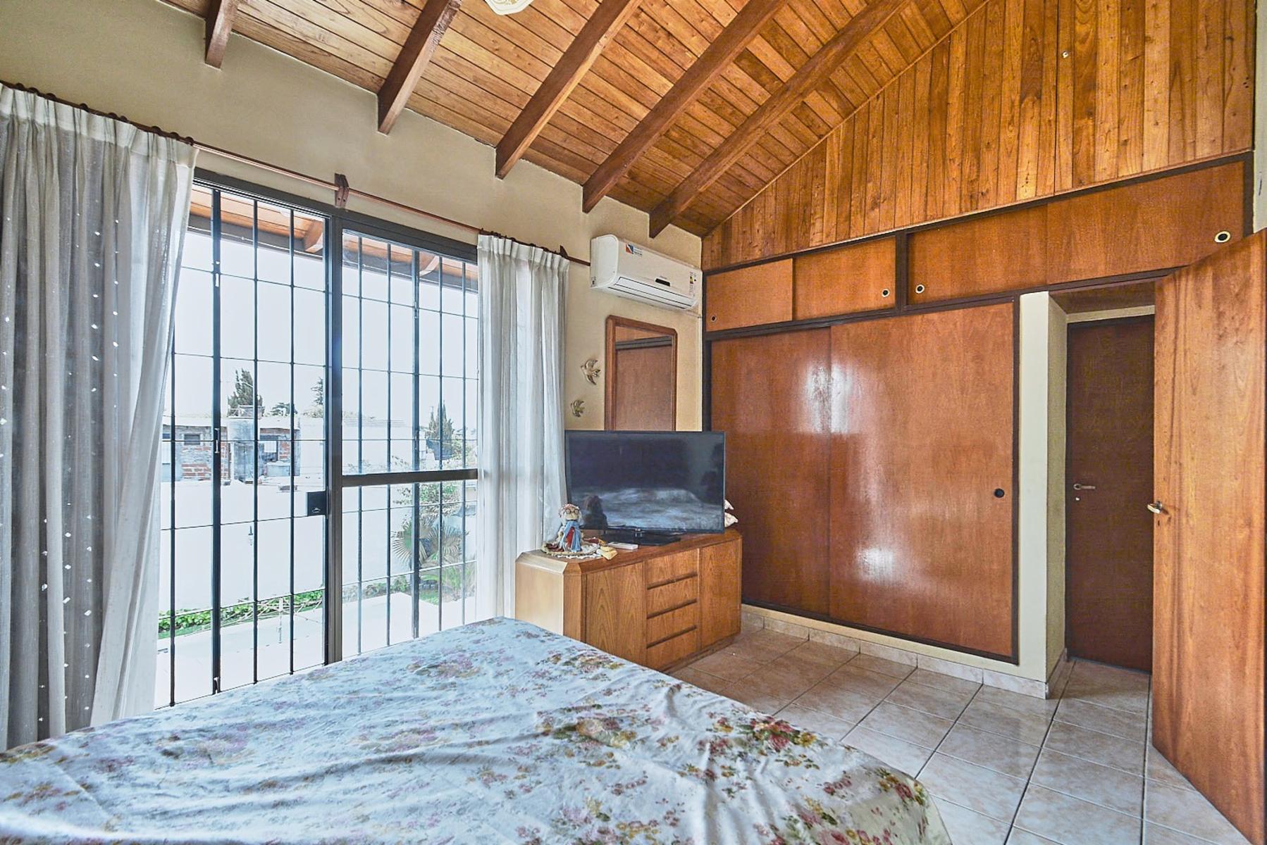 Felix Frias 2800 · Hurlingham — foto 5