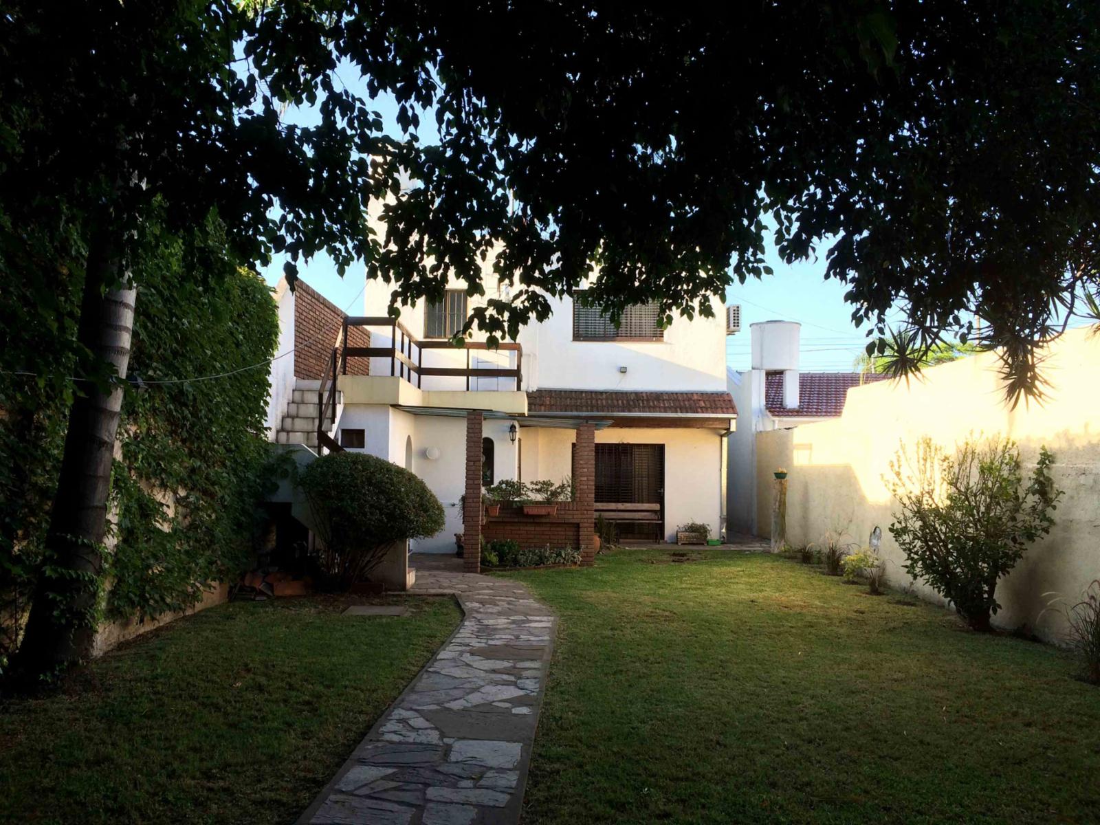 Gral. Gelly y Obes 400 · Morón — foto 10