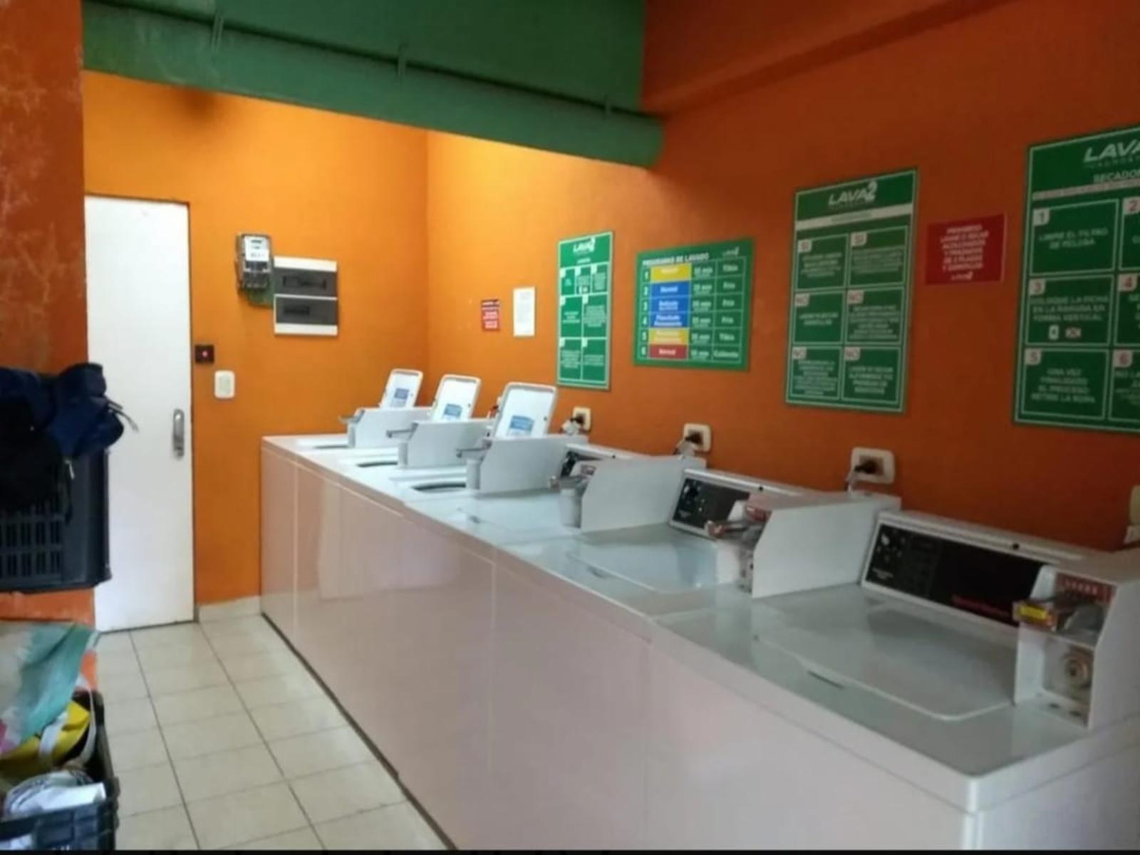 Departamento de tres ambientes a la venta en San Miguel