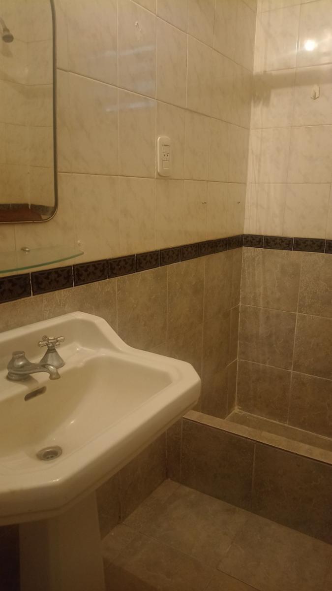 Levaggi   400 · Morón — foto 4