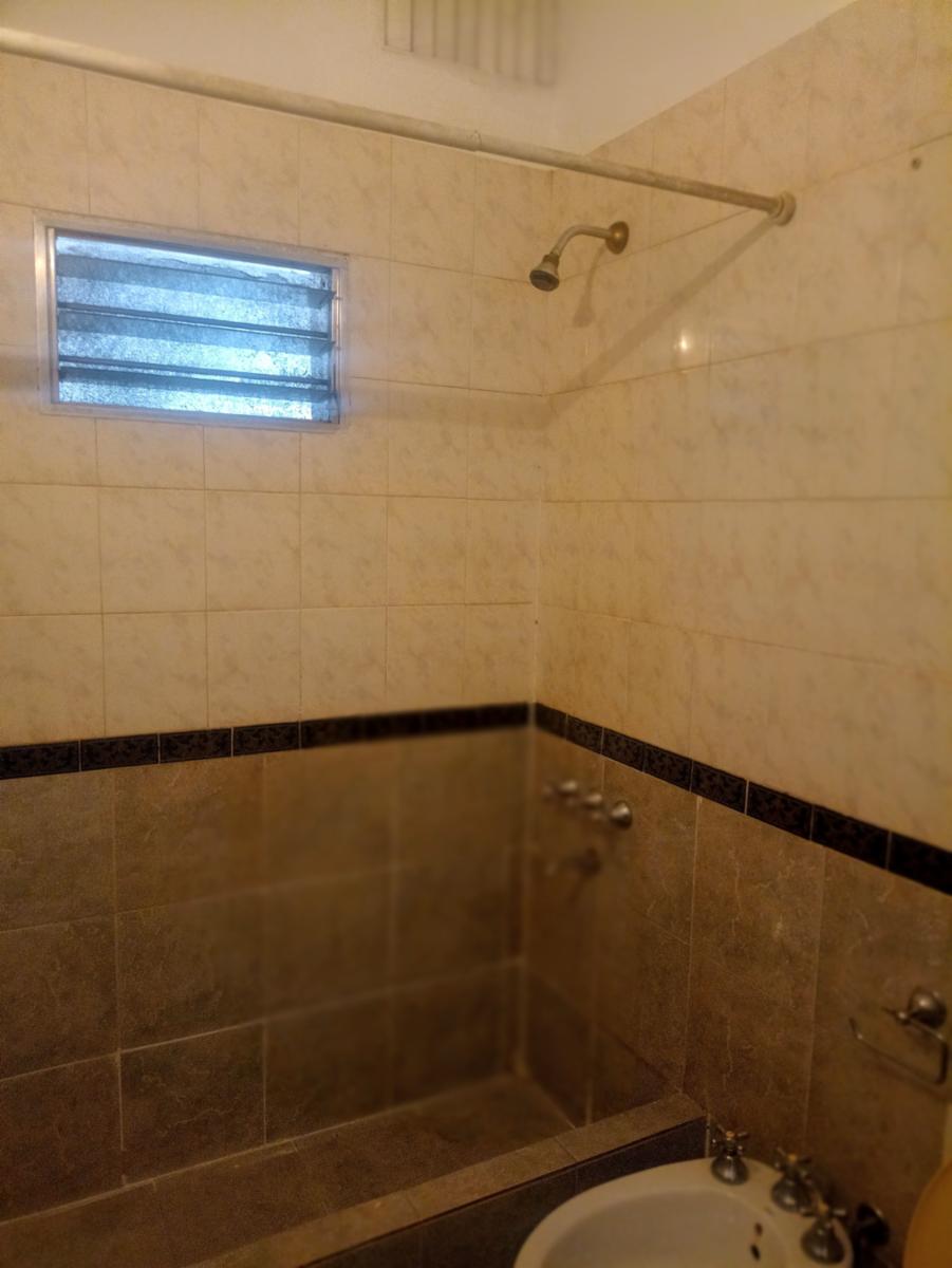 Levaggi   400 · Morón — foto 5
